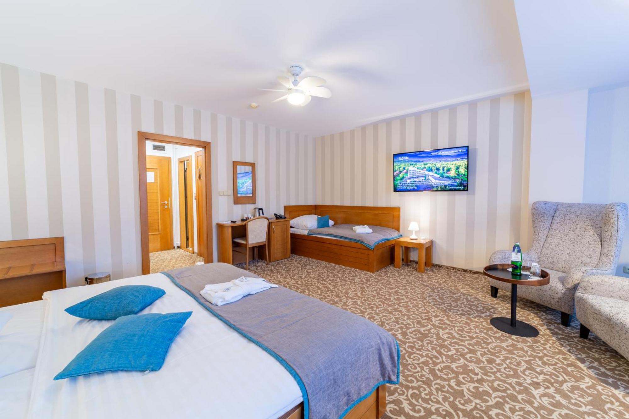 Kontakt Wellness Hotel Татранська Ломниця Екстер'єр фото