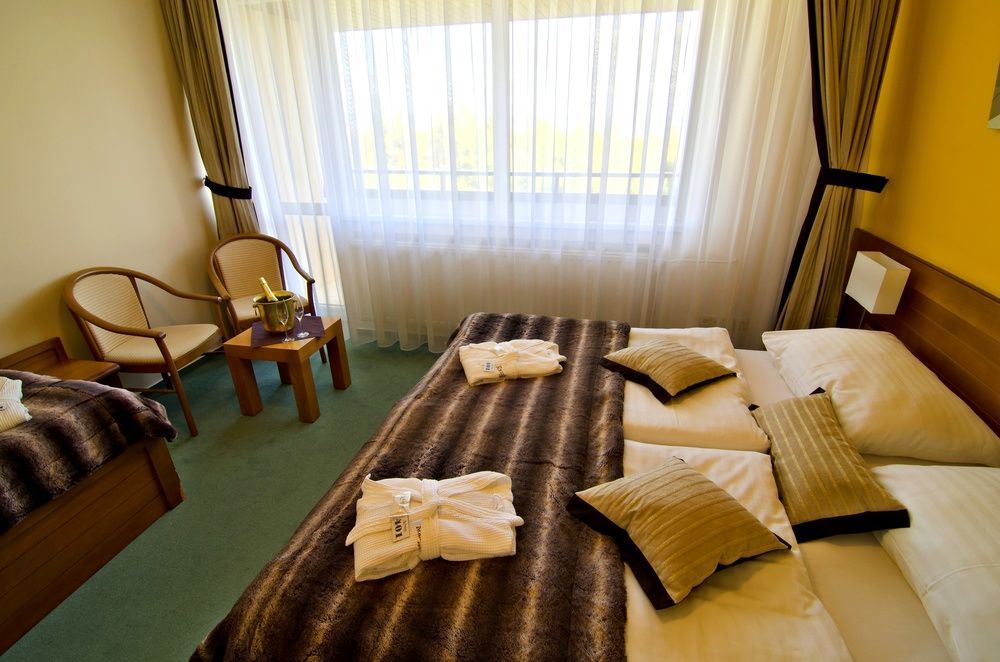 Kontakt Wellness Hotel Татранська Ломниця Екстер'єр фото