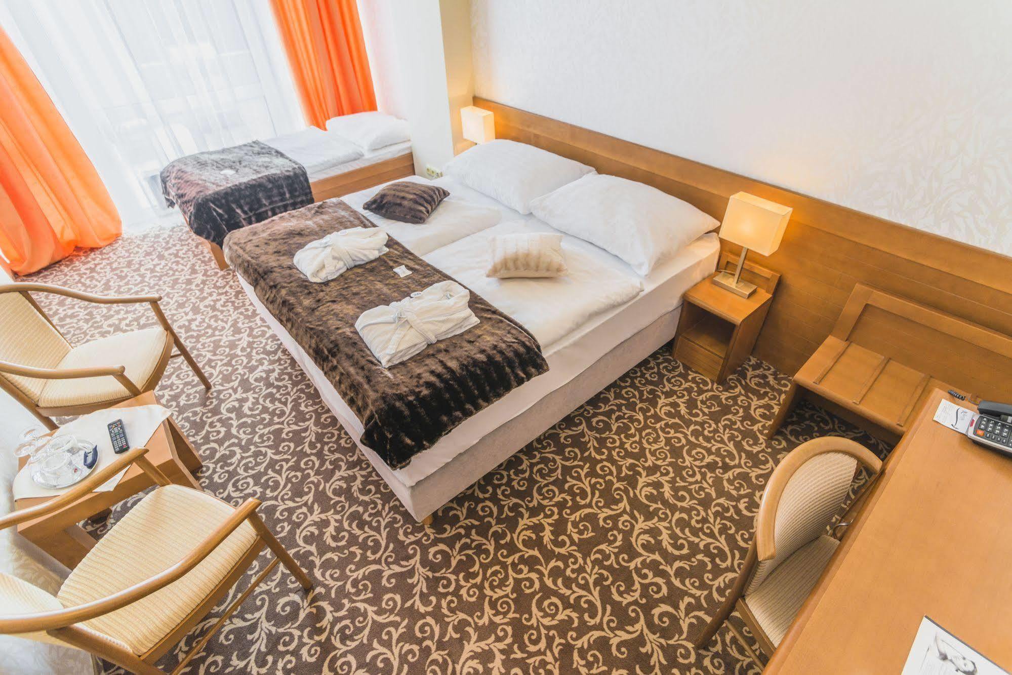 Kontakt Wellness Hotel Татранська Ломниця Екстер'єр фото