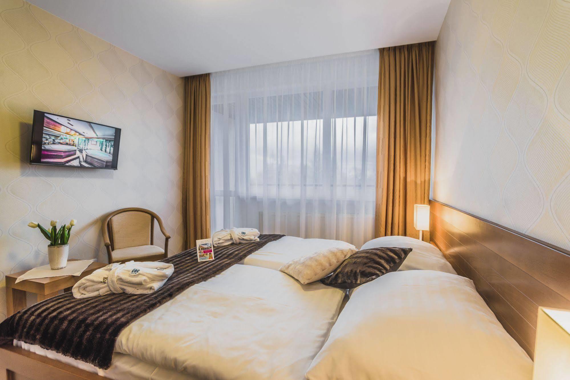 Kontakt Wellness Hotel Татранська Ломниця Екстер'єр фото